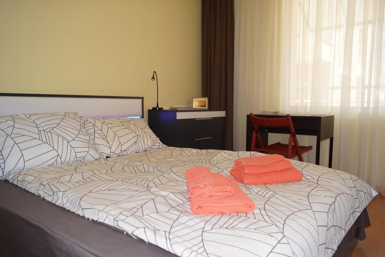 Spacious 2Bdr - Free Parking - Walk Everywhere - 300 Mbps Wifi Varna Ngoại thất bức ảnh